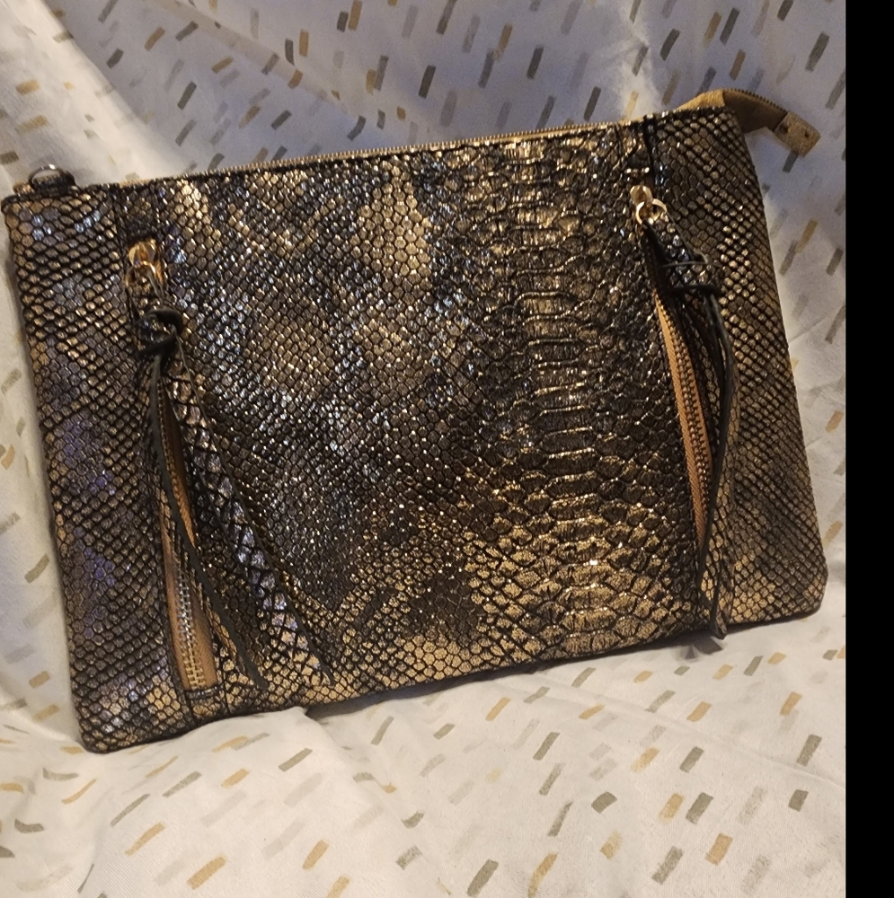 Elegant Snake Print Wristlet